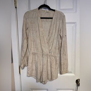 Cloth and Stone romper. Size XS.